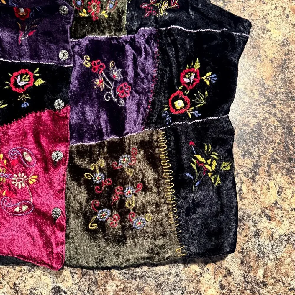 Vest Velour Embroidered Floral Black L Boho Patchwork Artsy Festival 90s Hippie - Picture 8 of 9
